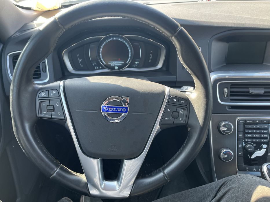 Volvo V60 НА ЧАСТИ 2.0D
