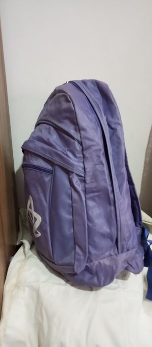 Вместительный рюкзак для школы