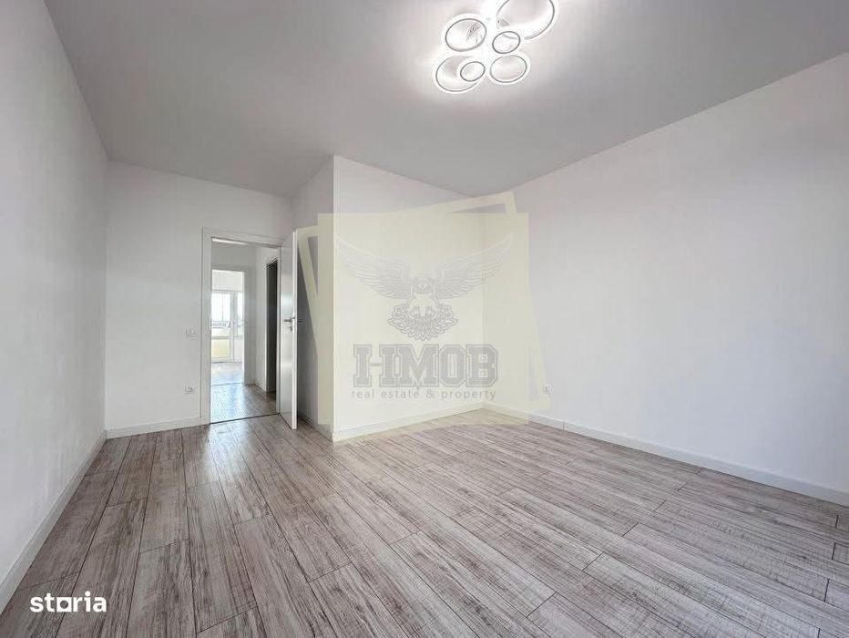 Apartament la cheie 3 camere balcon si parcare zona Supeco