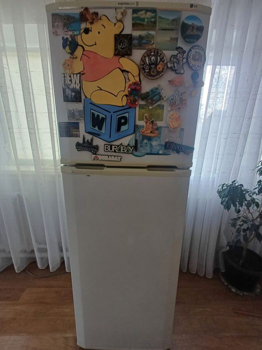 Продам холодильник