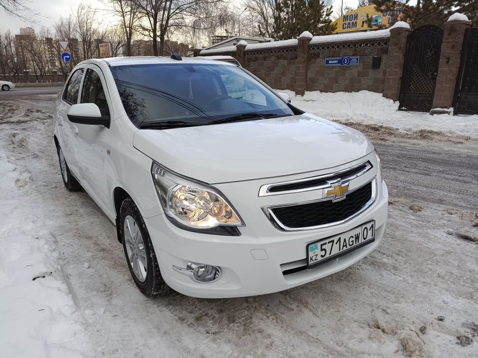 Шевролет кобальт 2021год