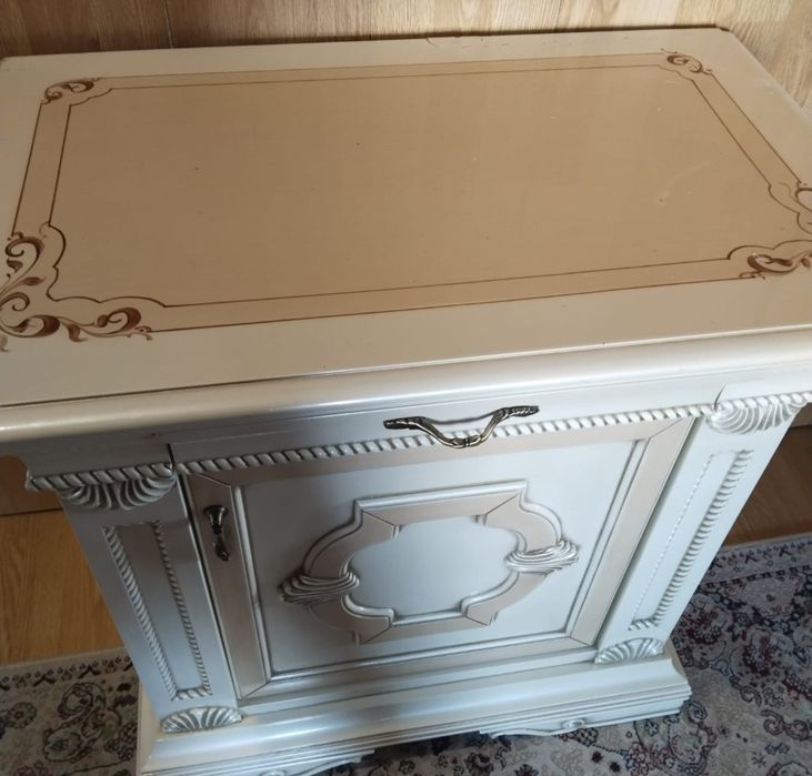 Продам две тумбы!