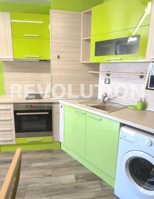 Дава се под наем Тристаен апартамент в Варна, Левски - 68 кв.м за 550 € - Снимка #1