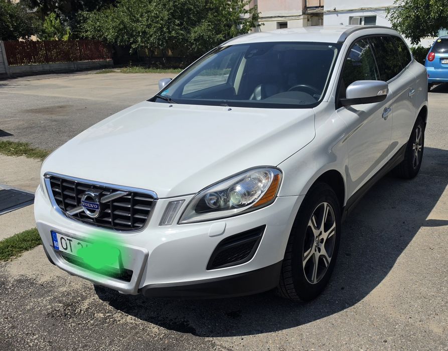 Volvo XC60 D5AWD, 2013, diesel, automata, 267000 km
