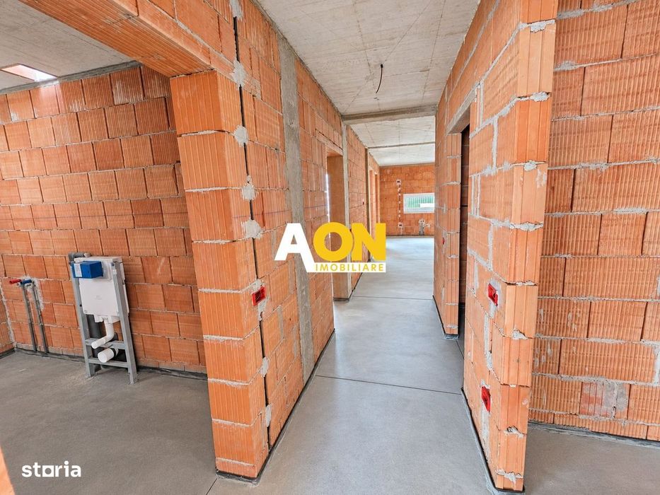Apartament 3 camere premium, 65 mp utili, terasa, parcare, Cetate
