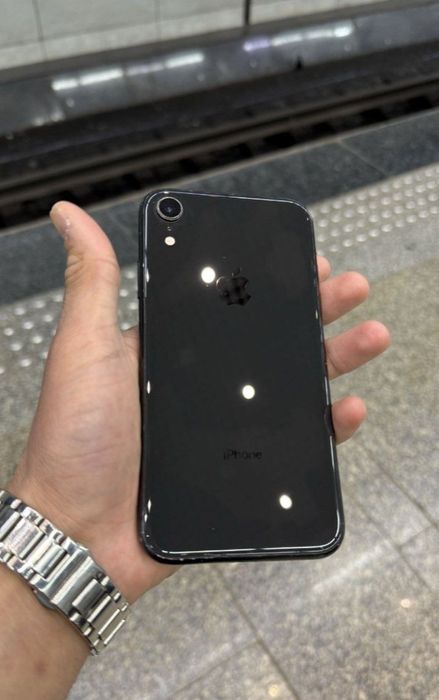 Iphone xr 64 77% aybi yoq vakum tel garantiya