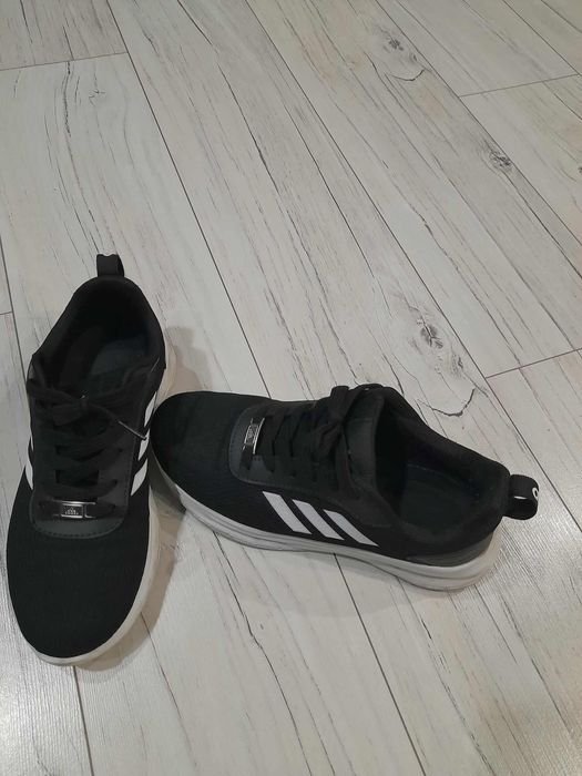 Дамски маратонки Adidas
