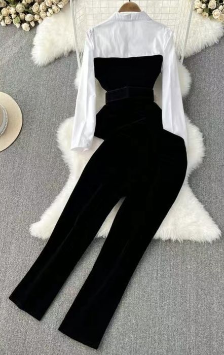 Брючный костюм женский.