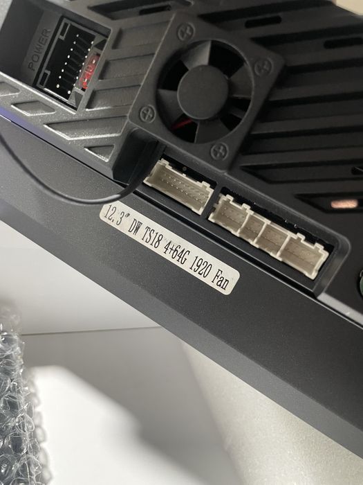 Продается Андройд 12,3