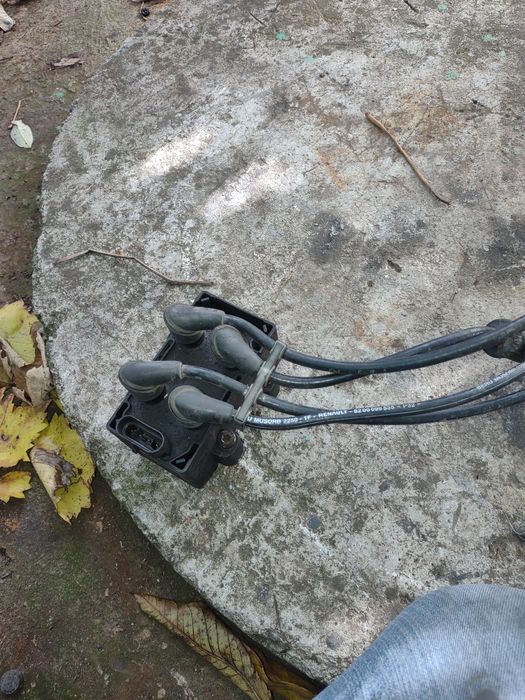 Vînd set roti iarna sde Renault Clio 2005 și set roti Ford focus mk1.