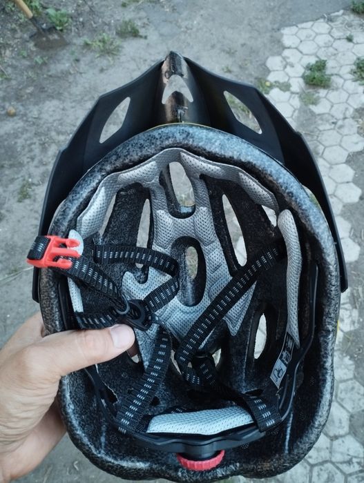 Велосипедный шлем