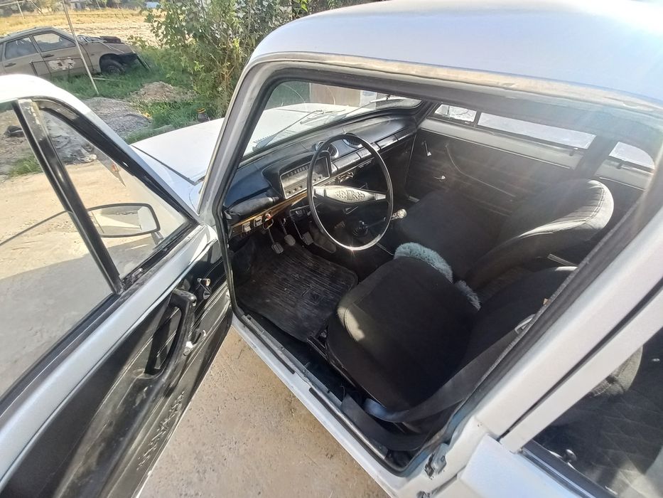 Ваз2102 сотилади