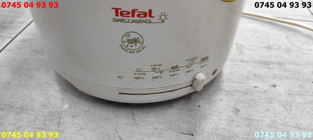 Friteuza Tefal FF103431 F40-A 1900 W 1.5 kg cu proba