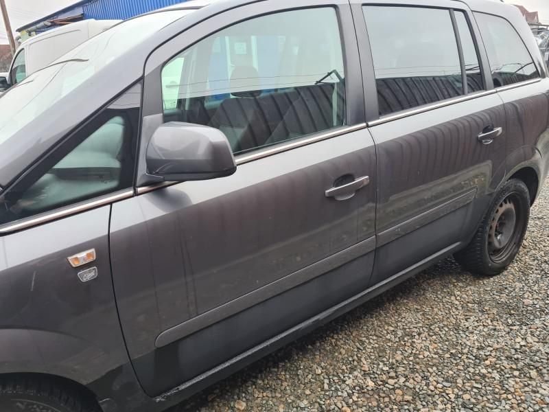Geam usa stanga spate Opel Zafira B Facelift