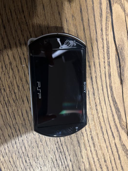 Продам SONY PSP в хорошем состоянии