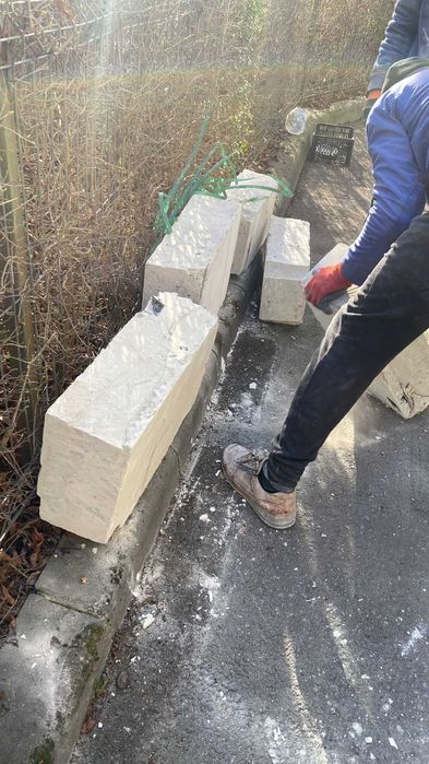 Transport moloz ; debarasez resturi mutări