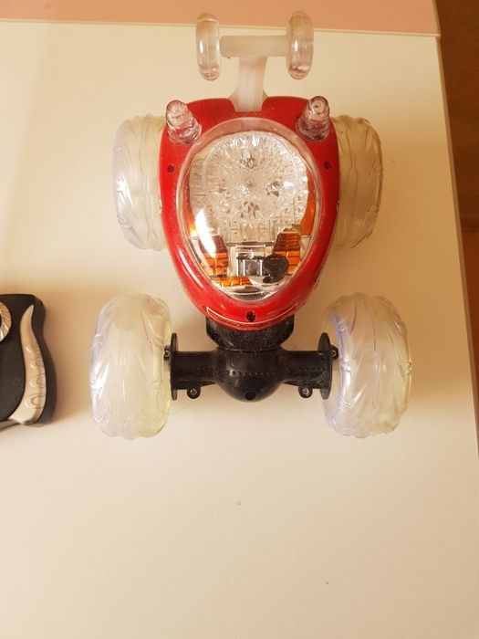 Mașinuță cu telecomandă