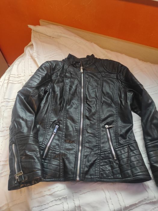 Кожено яке и пухкаво елече