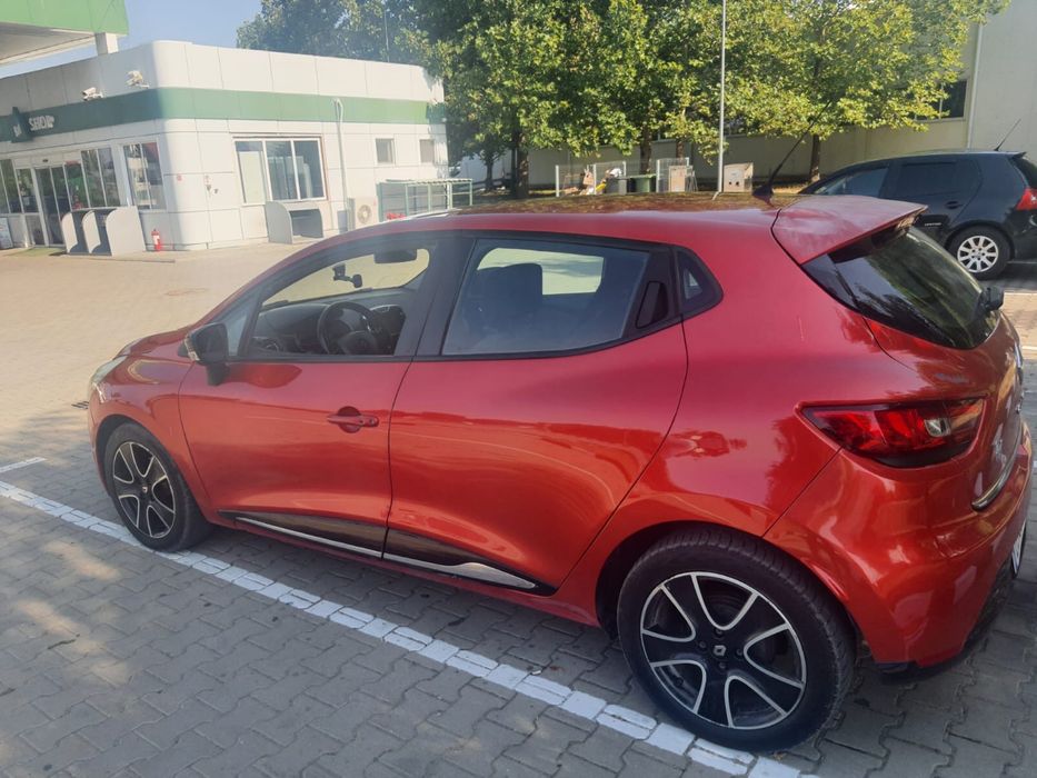 Vând Renault clio