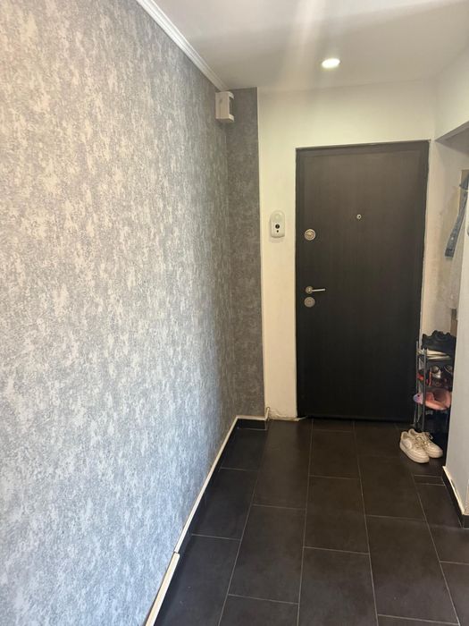 Apartament 2 camere Plopilor sau schimb cu duplex in Floresti