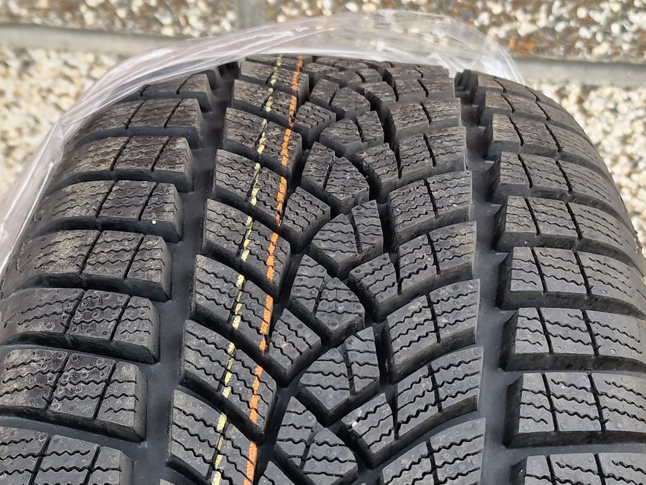 225 55 16 Нови зимни гуми Goodyear Ultragrip Performance+
