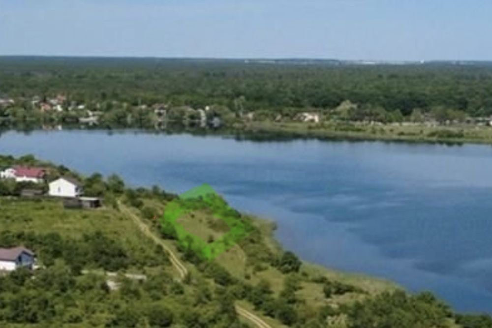 Particular, vand teren cu deschidere la lacul Cernica, langa padure
