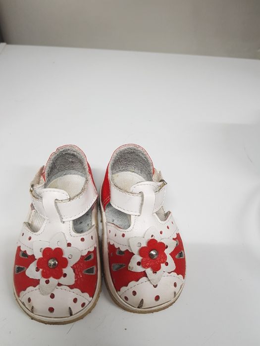 Сандалии для девочки