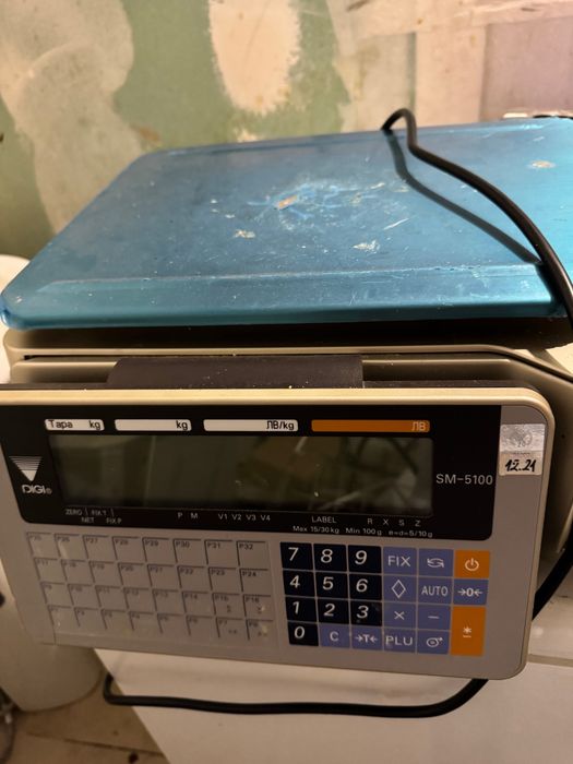 Продава се професионална етикираща везна   DIGI SM-5100