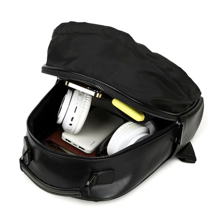 3D рюкзак в виде черепа.