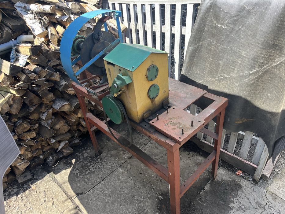 Станок для колки дров, самодельный