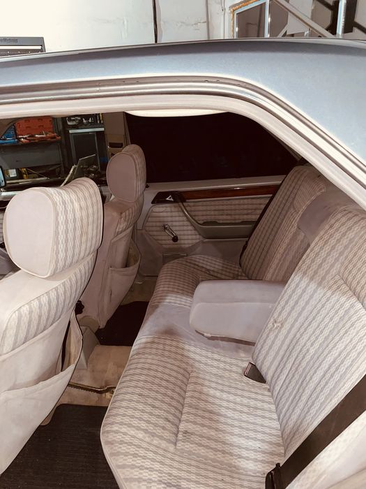 Машина mercedes benz e class