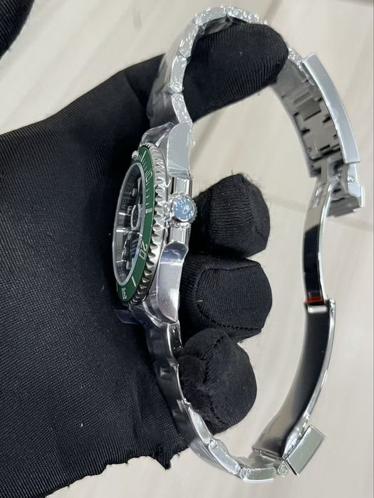 Часы Rolex Submariner “Hulk”