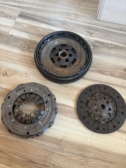 Демпферен комплект LuK 228mm 1.9 TDI (028 105 264 J) 1.9 TDI/ 1.8 T Golf 4 / A3 / Octavia