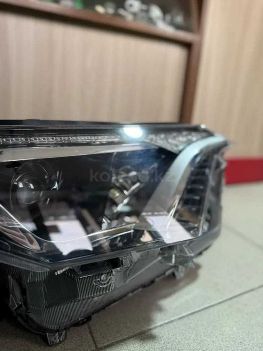 Фара (оптика) USA RAV 4 б у в оригинале американец