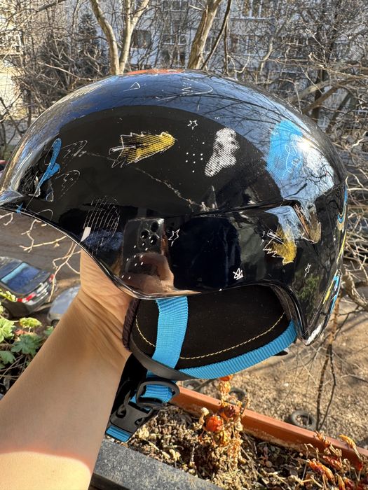 Каска Quick silver и очила