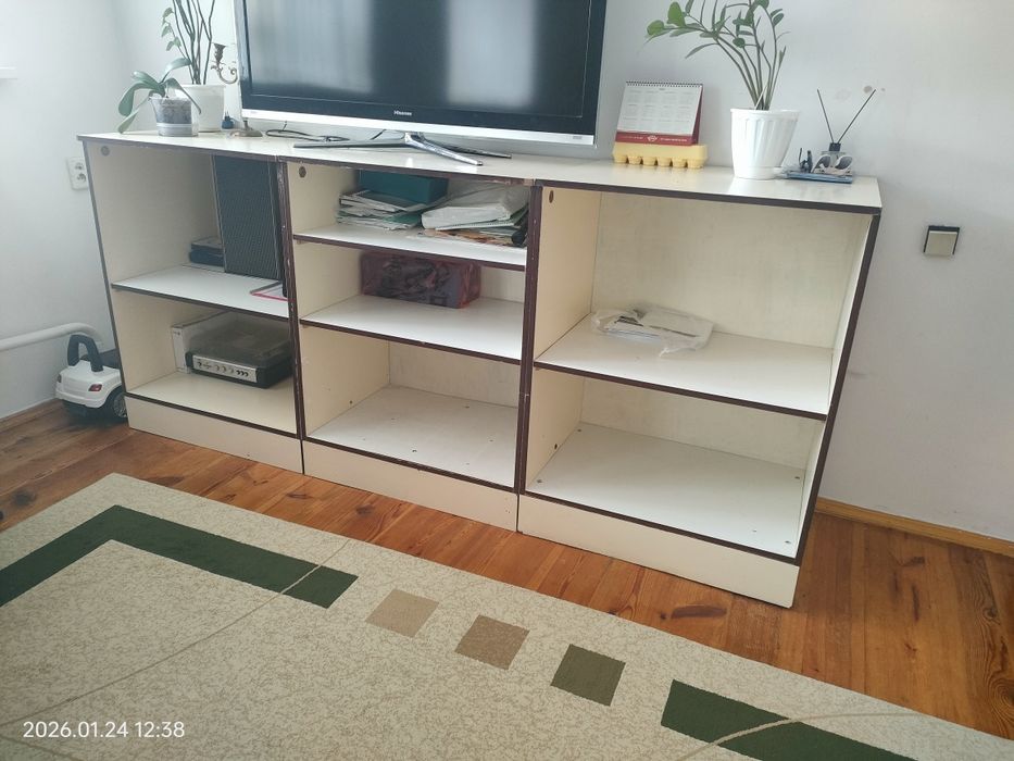 Стелажый 3 штуки в хорошом состояний