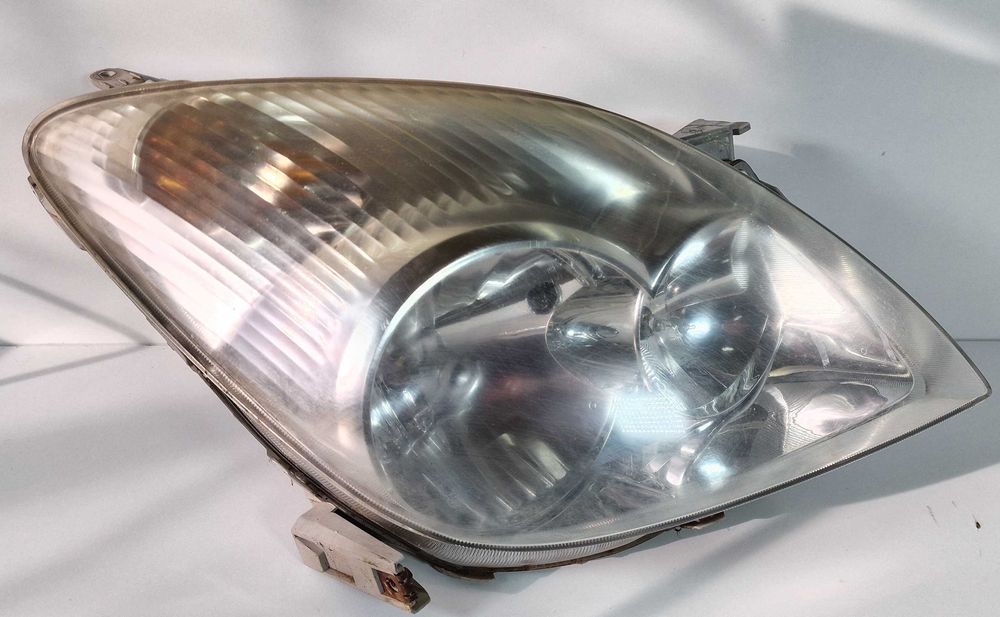 Десен Фар Тойота Корола Версо Toyota Corolla Verso 2000 - 2004