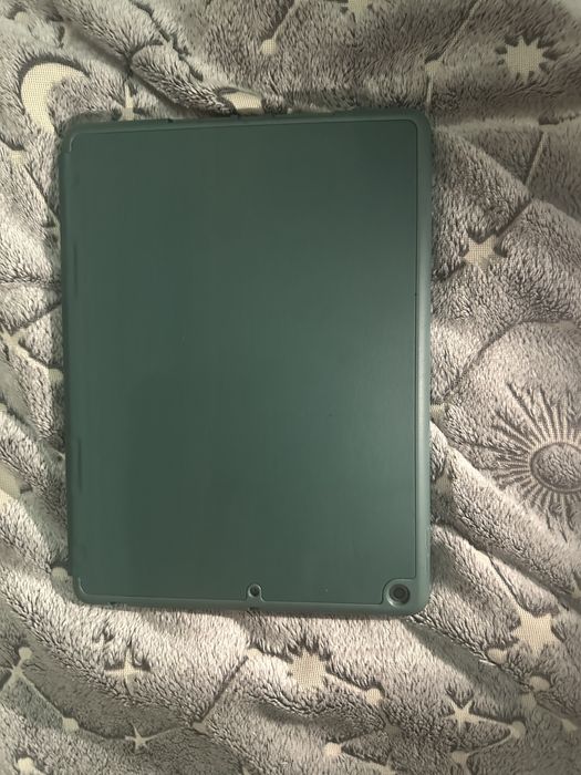 Продам айпад 9 generetion с apple pencil