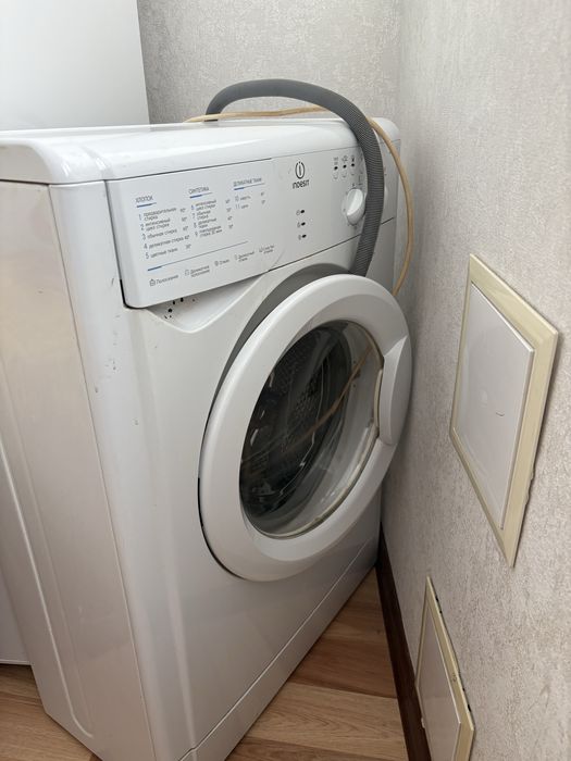 Продам стиральную машинку