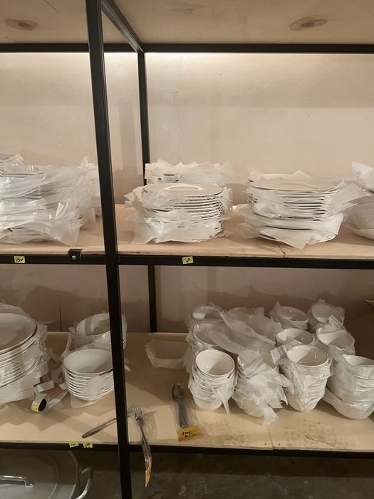 Прокат посуды стол стулья