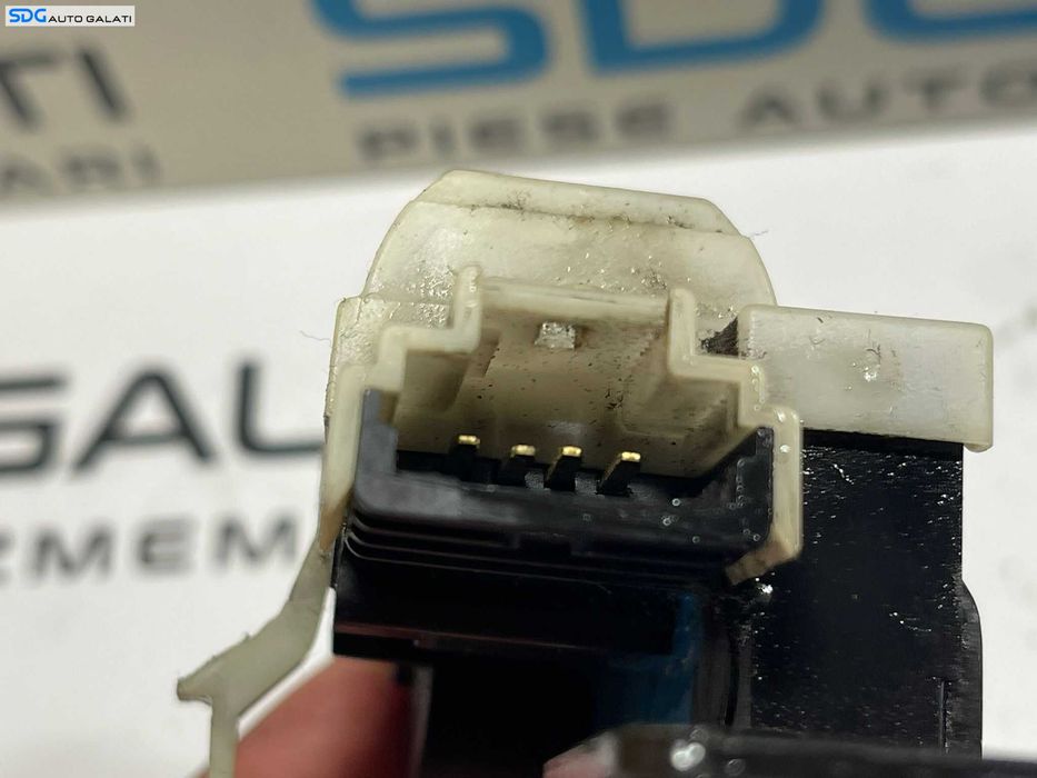 Broasca Incuietoare Spate Hayon Haion Capota Portbagaj Renault Modus 2005 - 2012 Cod 8200076240E 8200076240 [B3373]