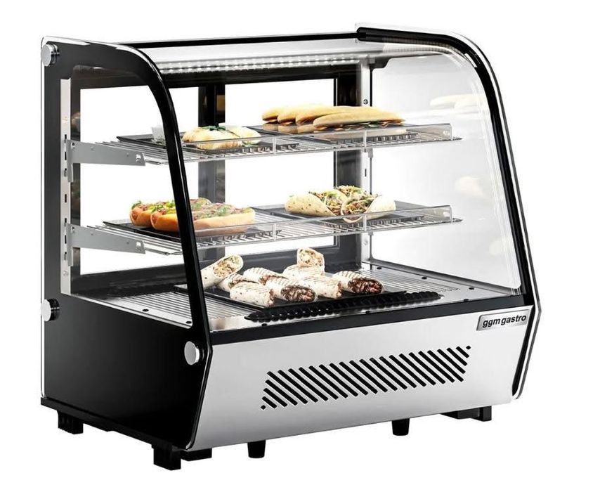 Сладкарска витрина