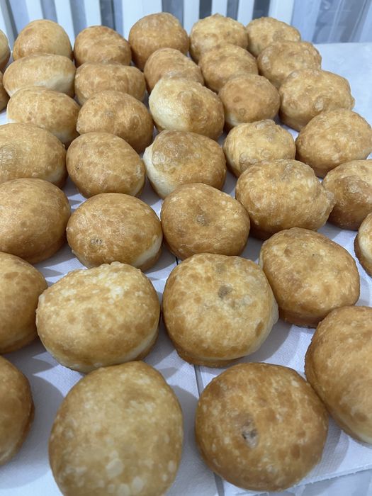 Бауырсақ пен булочки