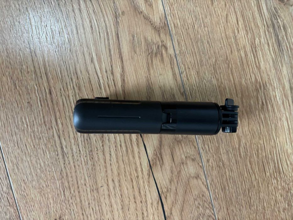 Selfie stick extensibil cu trepied compact, reglabil Nou