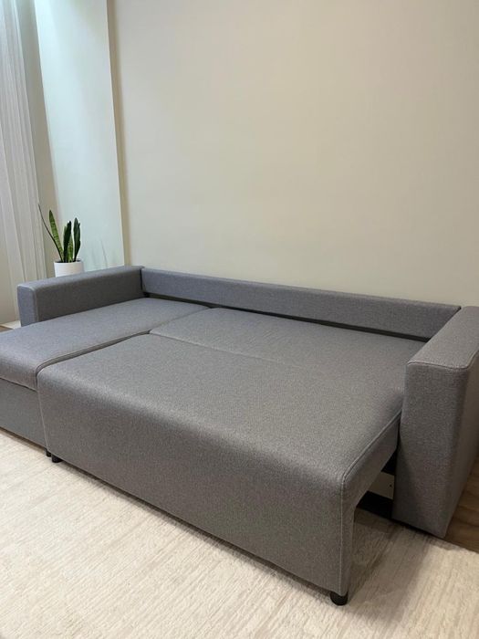 Продам почти новый диван