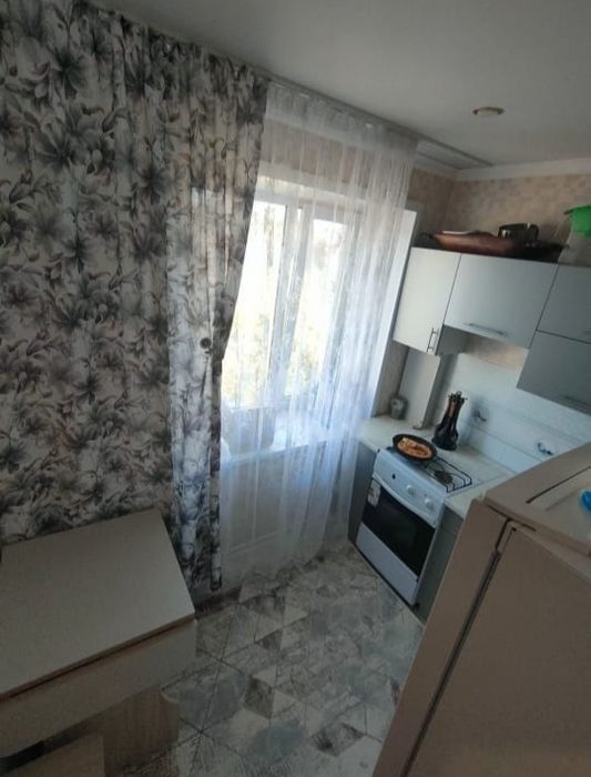 Продам 2 ком квартиру с ремонтом