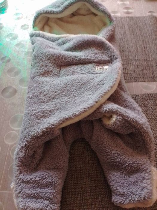 Бебешки зимни завивки подходящи за бебета на 1 до 3 месеца..