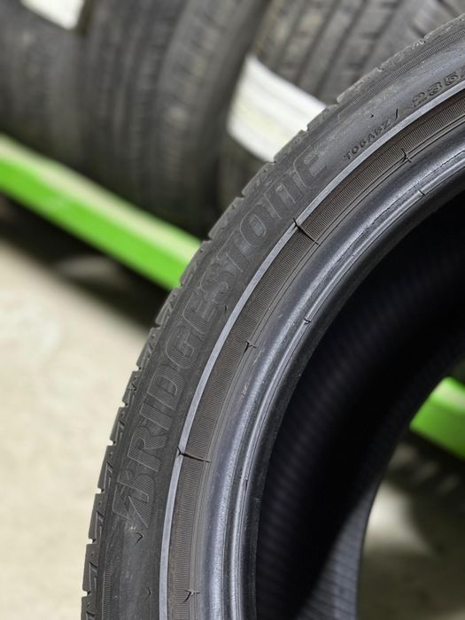 Продам комплект шин