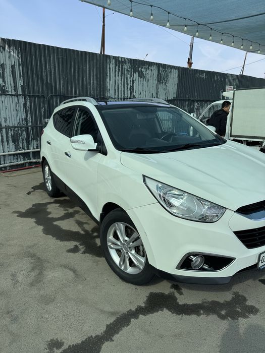 Hyundai tucson 2011 full