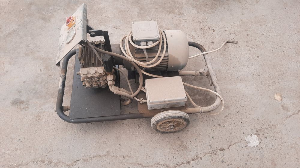 Karcher sotiladi 380